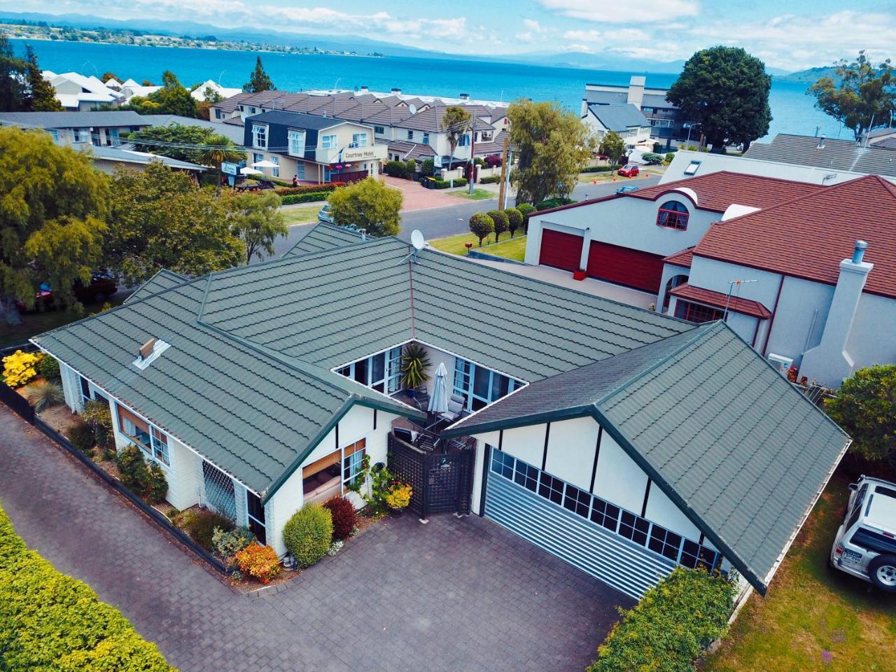 Вилла Tui House Таупо Экстерьер фото
